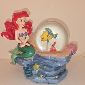 Disney The Little Mermaid Ariel with Flounder Under the Sea Snow globe Music Box